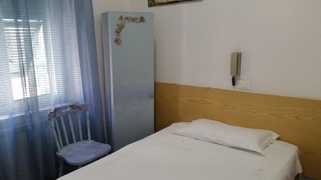 Hotel Guesthouse Massena Genoa Exterior photo